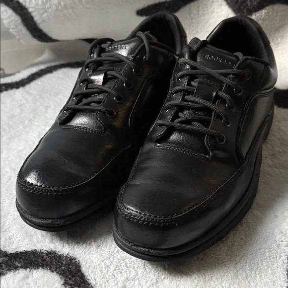 Men's Rockport Black Leather Shoes. - Picture 2 of 5